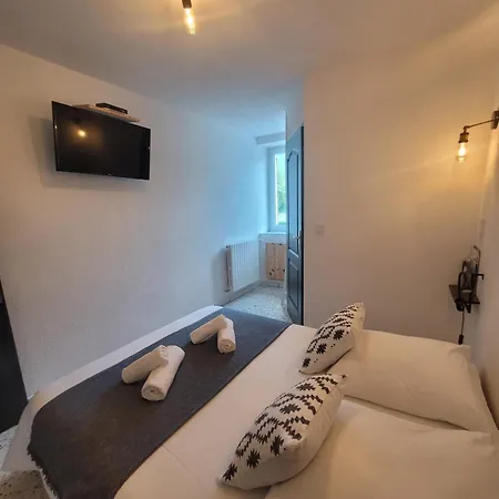 Etape 3* Les Omergues